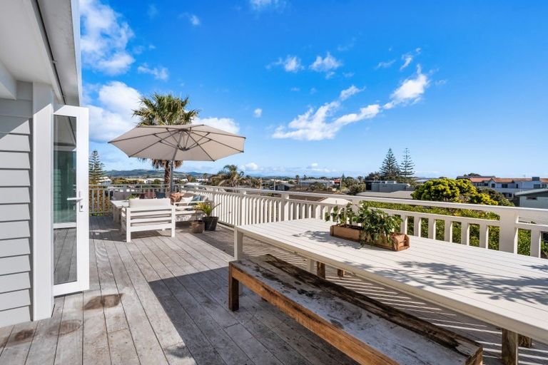 Photo of property in 153 Karewa Parade, Papamoa Beach, Papamoa, 3118