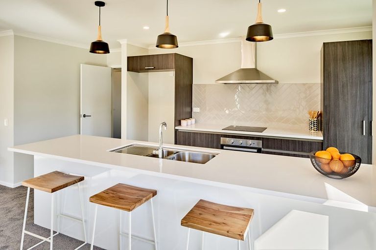 Photo of property in 5 Te Ara O Pukeko, Wainuiomata, Lower Hutt, 5014