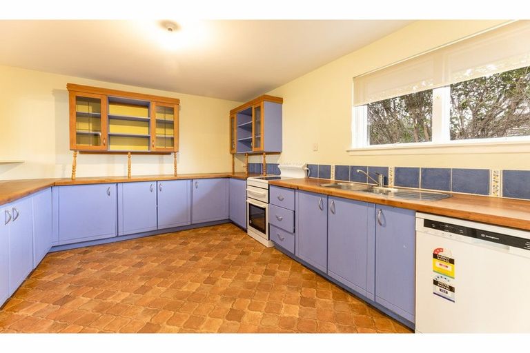 Photo of property in 32 Woodgrove Avenue, North New Brighton, Christchurch, 8083