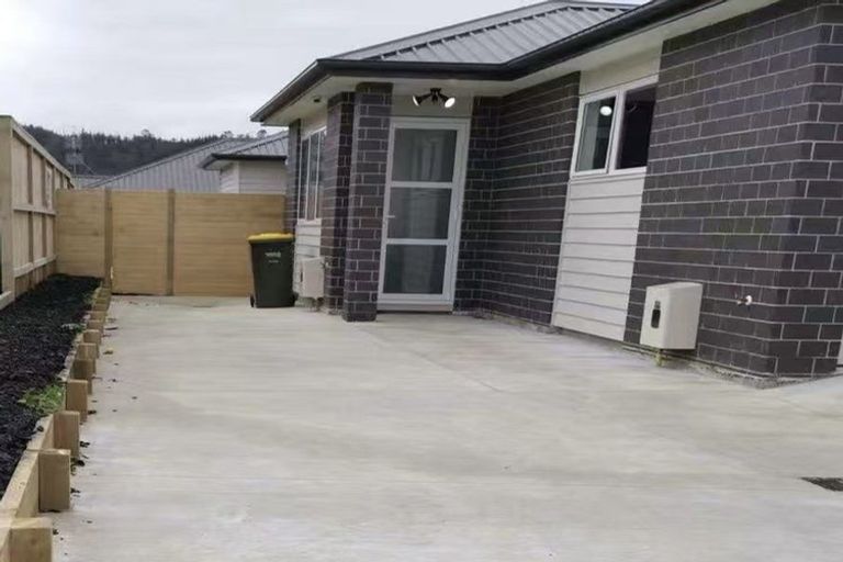 Photo of property in 11 Raymond Grace Avenue, Huapai, Kumeu, 0810
