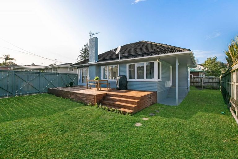 Photo of property in 1/9 Merriefield Avenue, Forrest Hill, Auckland, 0620