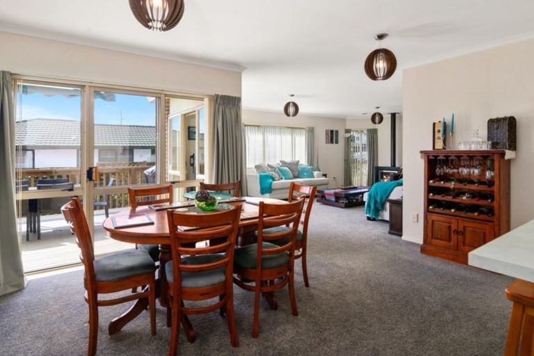 Photo of property in 24 Carter Drive, Pomare, Rotorua, 3015