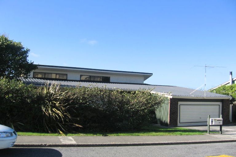 Photo of property in 16 Old Coach Road, Johnsonville, Wellington, 6037
