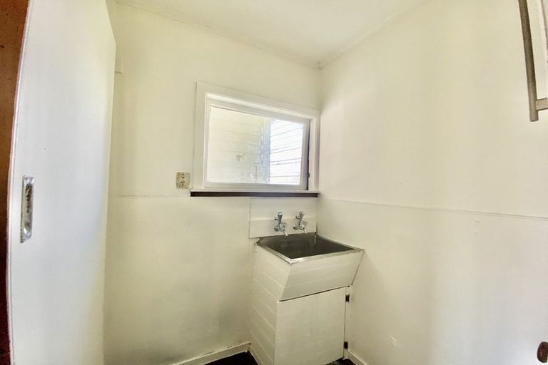 Photo of property in 16 Percival Street, Manurewa, Auckland, 2102