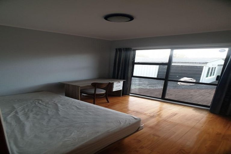 Photo of property in 32 Resolute Way, Papakura, 2110