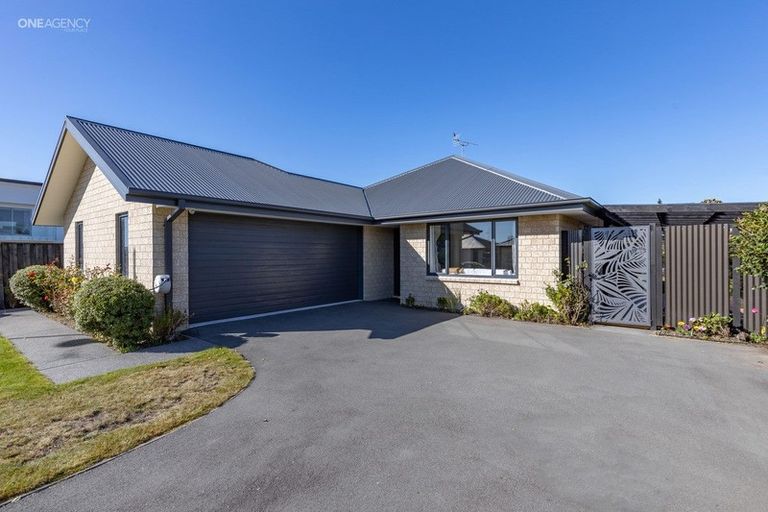 Photo of property in 13 Waimarie Street, Pegasus, 7612