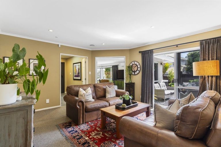 Photo of property in 11 Sligo Place, Somerville, Auckland, 2014