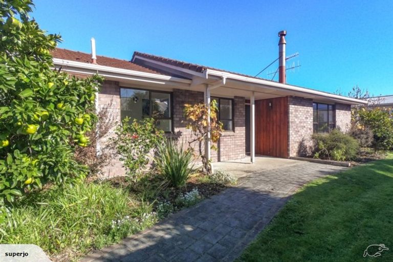Photo of property in 10 Wedgewood Grove, Raumati Beach, Paraparaumu, 5032