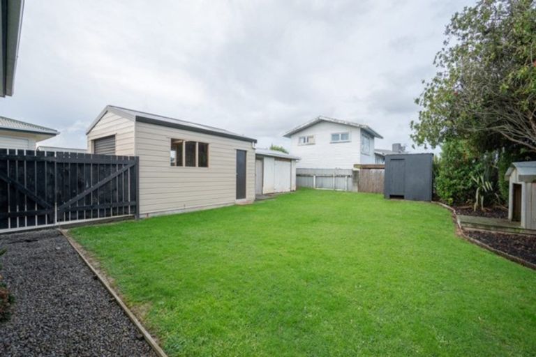 Photo of property in 28 Kaituna Street, Milson, Palmerston North, 4414