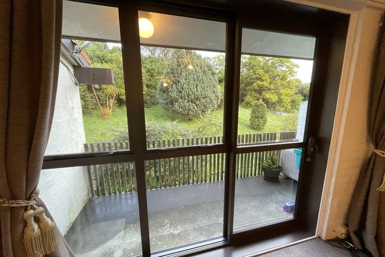 Photo of property in 141d Churton Drive, Churton Park, Wellington, 6037