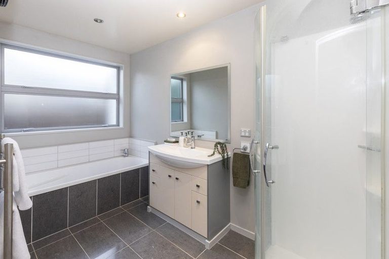 Photo of property in 2 Sycamore Close, Rangiora, 7400