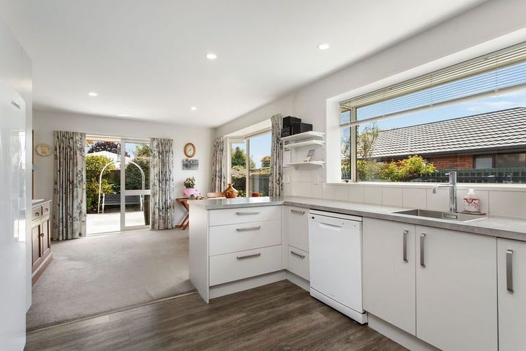 Photo of property in 2/26 Studholme Street, Somerfield, Christchurch, 8024