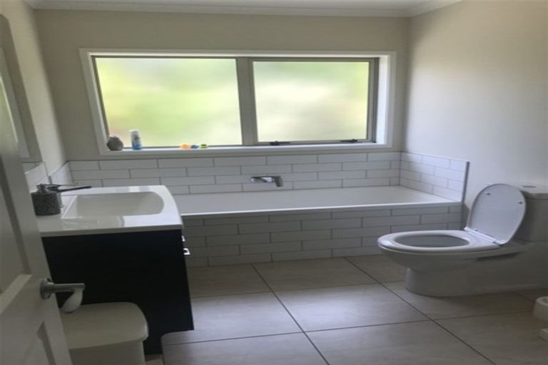 Photo of property in 46 Cannon Hill Crescent, Mount Pleasant, Christchurch, 8081