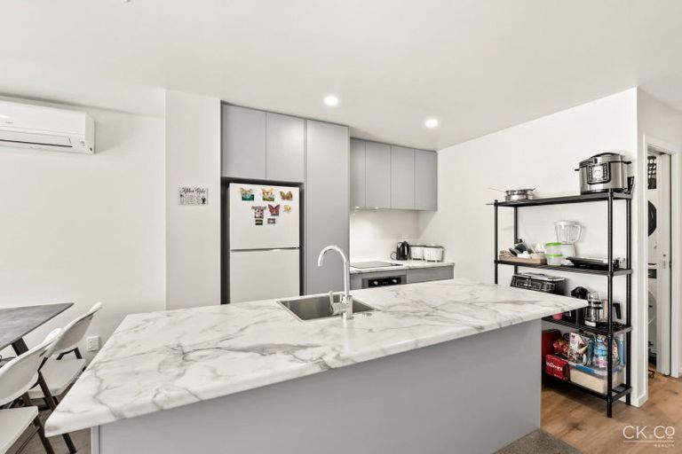 Photo of property in 1115b High Street, Taita, Lower Hutt, 5011