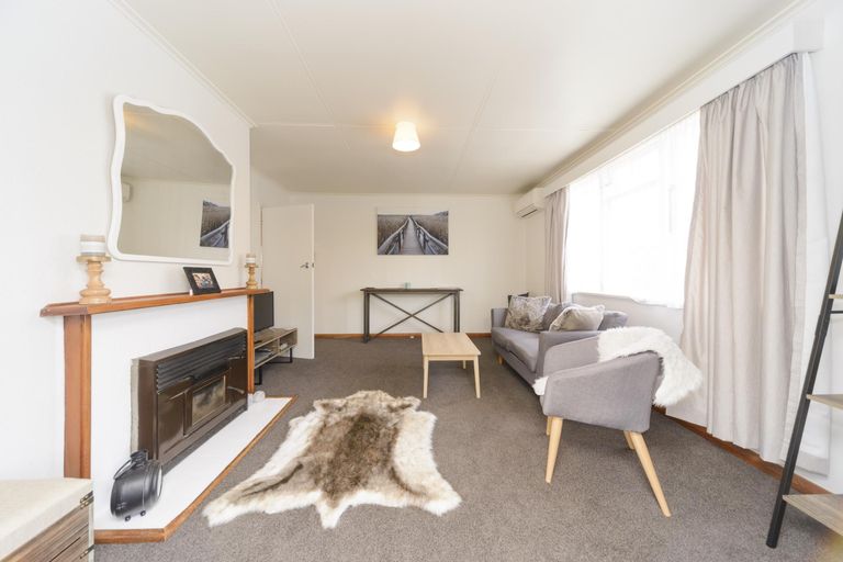 Photo of property in 24 Manchester Street, Takaro, Palmerston North, 4412