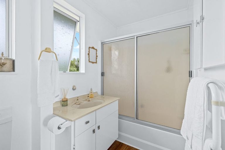 Photo of property in 15 Kotuku Place, Snells Beach, 0920