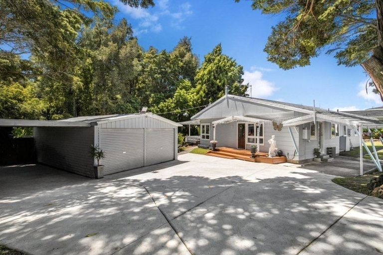 Photo of property in 70 Grande Vue Road, Hillpark, Auckland, 2102
