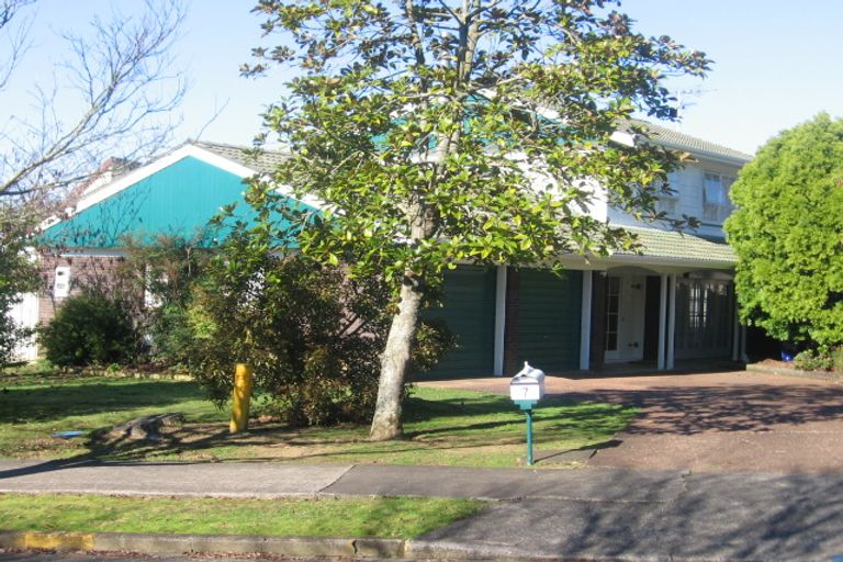 Photo of property in 7 Coulthard Terrace, Opaheke, Papakura, 2113