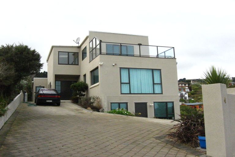 Photo of property in 4 Bewley Avenue, Macandrew Bay, Dunedin, 9014