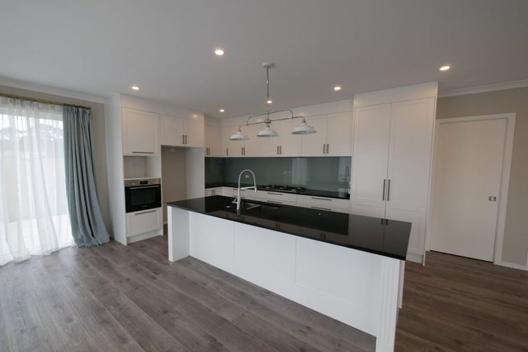 Photo of property in 21 Nohoanga Road, Karaka, Papakura, 2113