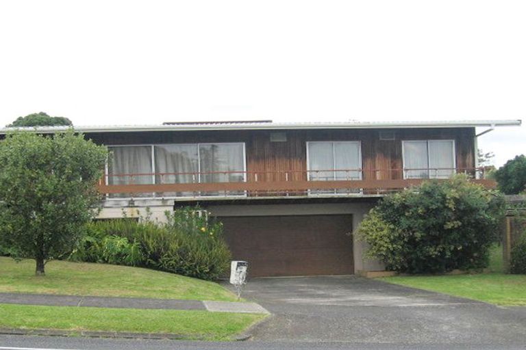 Photo of property in 12 The Boulevard, Sunnyhills, Auckland, 2010