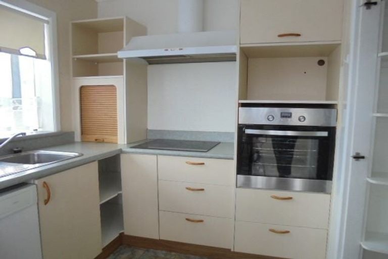 Photo of property in 132 Liverpool Street, Levin, 5510