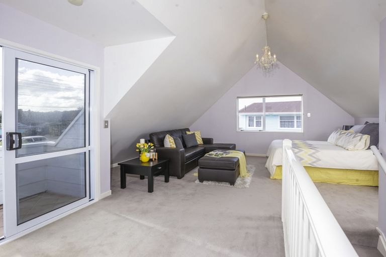 Photo of property in 364 Swanson Road, Ranui, Auckland, 0612