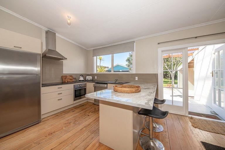 Photo of property in 25 Queen Street, Westport, 7825