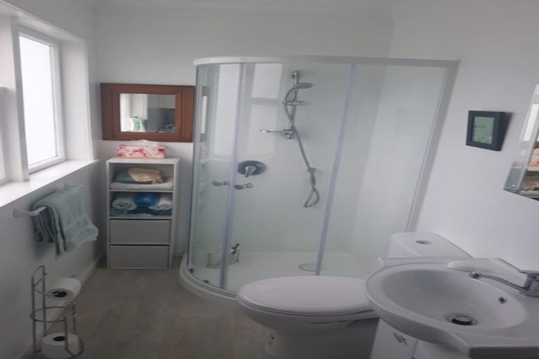 Photo of property in 5b Titoki Road, Raumati Beach, Paraparaumu, 5032