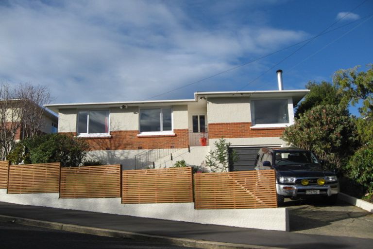 Photo of property in 4 Shearwater Rise, Rothesay Bay, Auckland, 0630