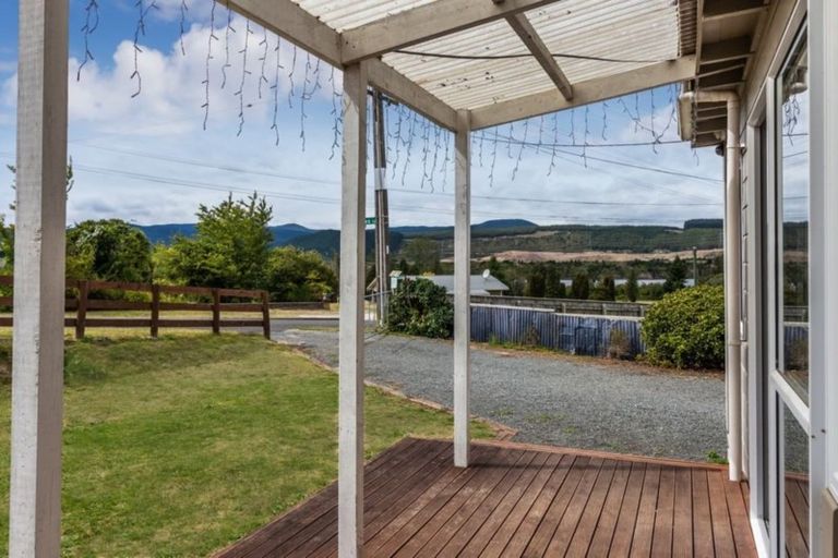 Photo of property in 15 Rimu Street, Mangakino, 3421