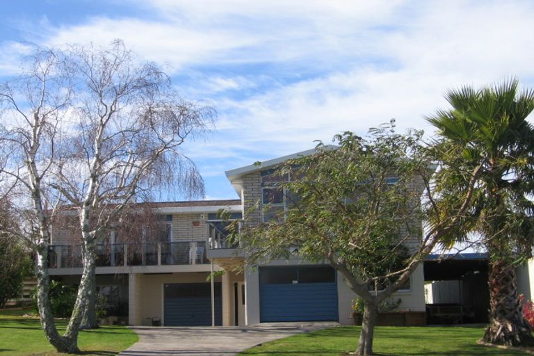 Photo of property in 4 Clivedene Street, Matua, Tauranga, 3110