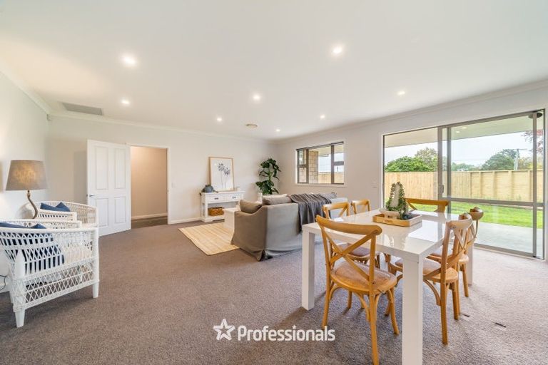 Photo of property in 3-9 Seddon Street, Waikanae, 5036