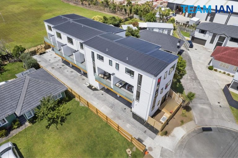 Photo of property in 1/68 Smythe Road, Henderson, Auckland, 0612