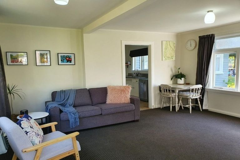 Photo of property in 100 Saint Andrews Road, Havelock North, 4130