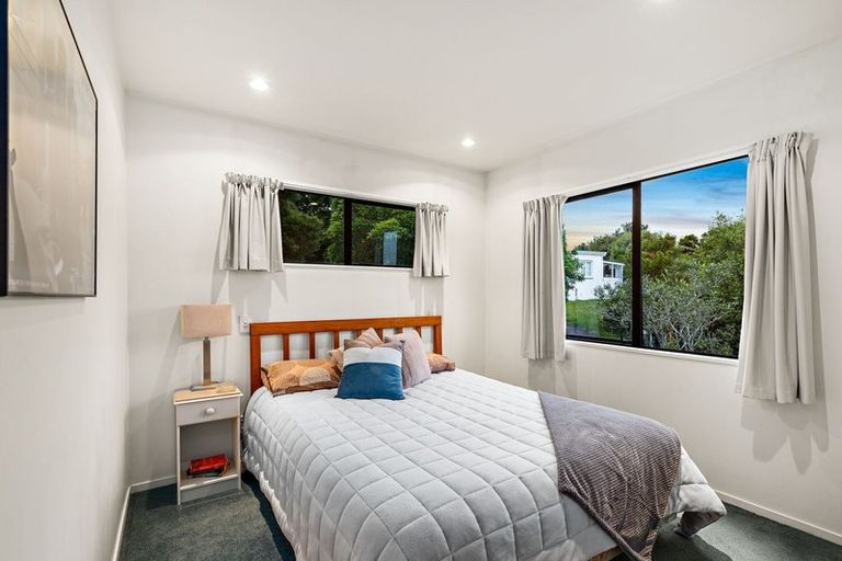 Photo of property in 233a Don Buck Road, Massey, Auckland, 0614