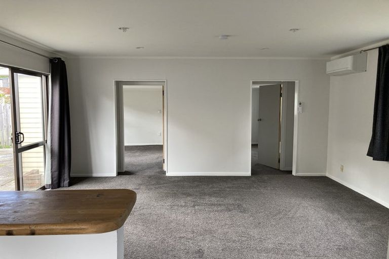 Photo of property in 32 Glamis Avenue, Strathmore Park, Wellington, 6022