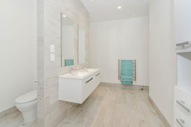 Photo of property in 76 Weatherly Drive, Beachlands, Auckland, 2018