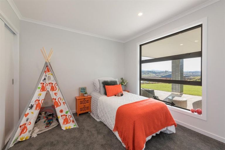 Photo of property in 43 Katania Heights, Brightwater, 7022