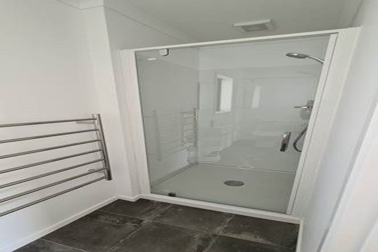 Photo of property in 1/3 Snead Place, Hamilton East, Hamilton, 3216