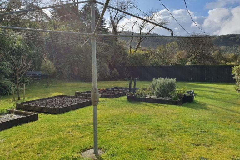 Photo of property in 34 Oxford Street, Taylorville, Greymouth, 7805