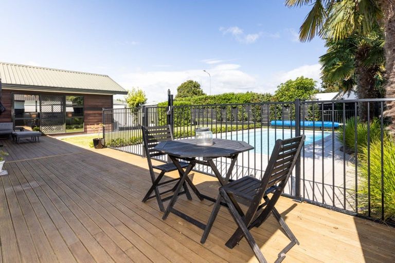 Photo of property in 39 Whiting Crescent, Greenmeadows, Napier, 4112