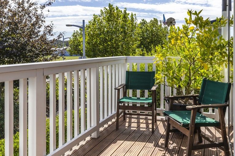 Photo of property in 301 Tauhara Ridge Drive, Richmond Heights, Taupo, 3330