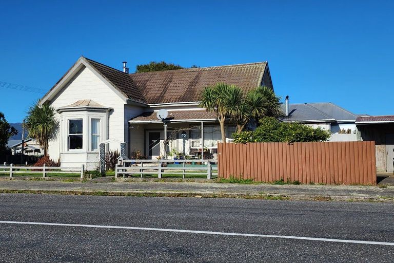 Photo of property in 34 Wakefield Street, Westport, 7825