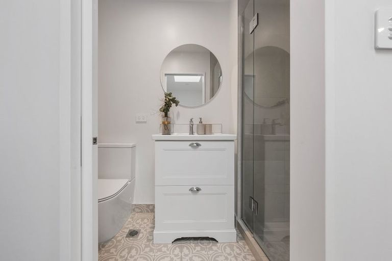 Photo of property in 4/30 Hargest Crescent, Sydenham, Christchurch, 8023