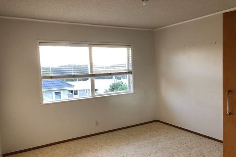 Photo of property in 35 Elliott Avenue, Bayview, Auckland, 0629