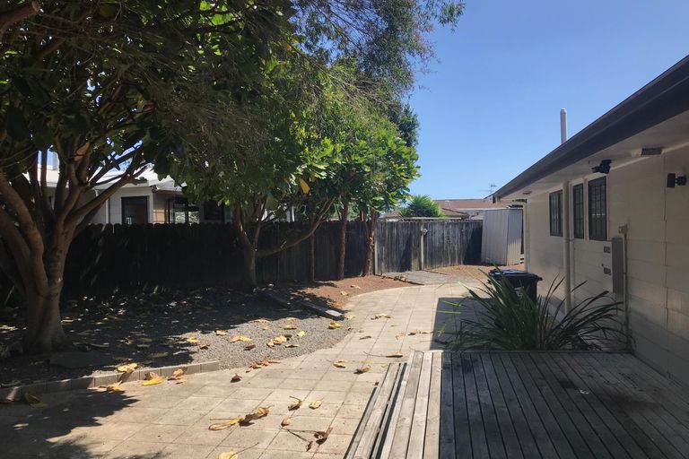 Photo of property in 24 Pinehurst Place, Wattle Downs, Auckland, 2103