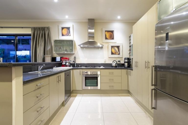 Photo of property in 208 Castlewold Drive, Bethlehem, Tauranga, 3110