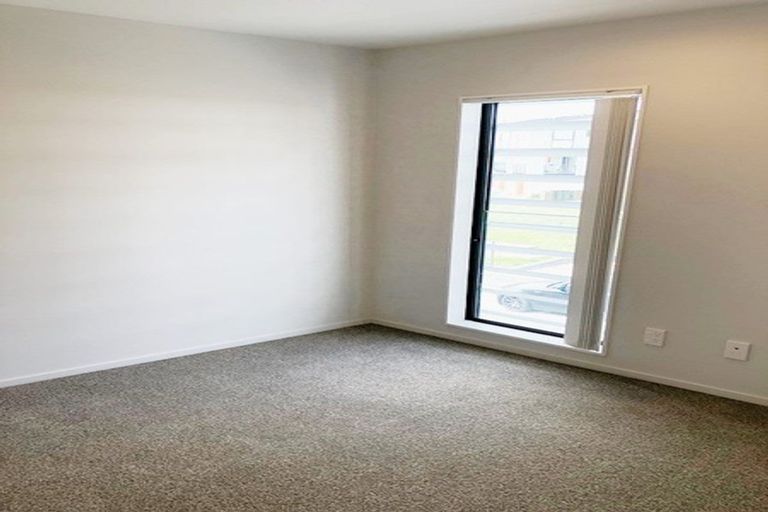 Photo of property in 38 Makamaka Lane, Albany Heights, Auckland, 0632