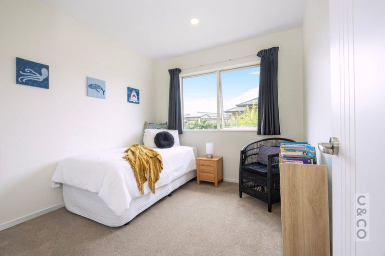 Photo of property in 16 Fruitlands Road, Kumeu, 0810